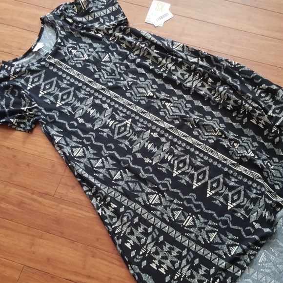 LuLaRoe Dresses & Skirts - Xs black and cream carly